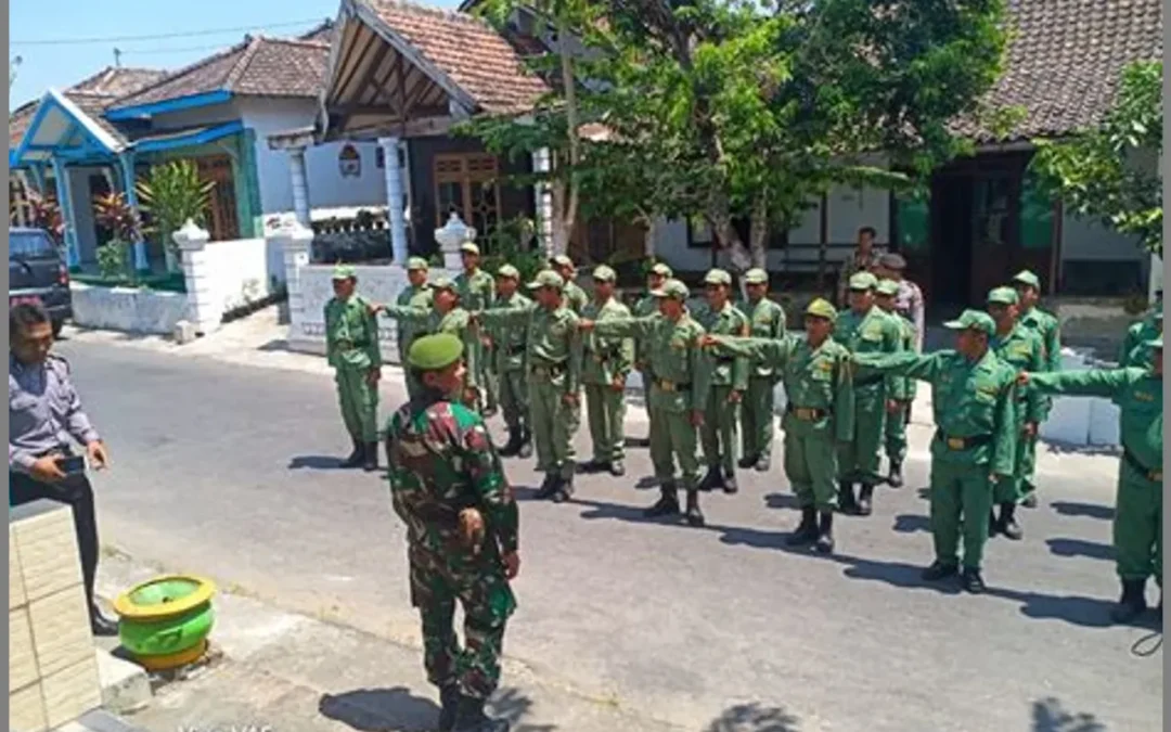 Sentinels of Safety: Membangun Kepercayaan Masyarakat melalui Linmas di Desa Papayan